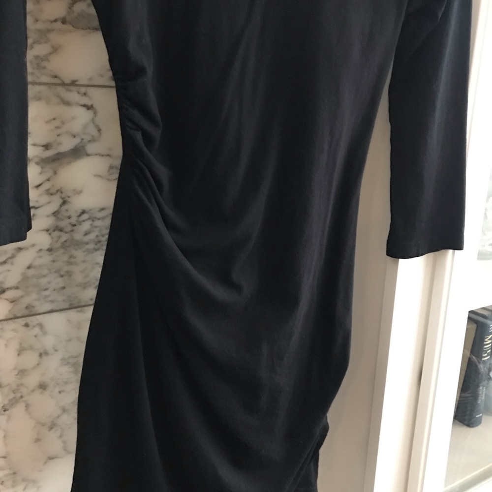Black dress - Picture 2 of 3